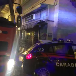 In fiamme pulmino a Santa Domenica di Ricadi, indagano i carabinieri