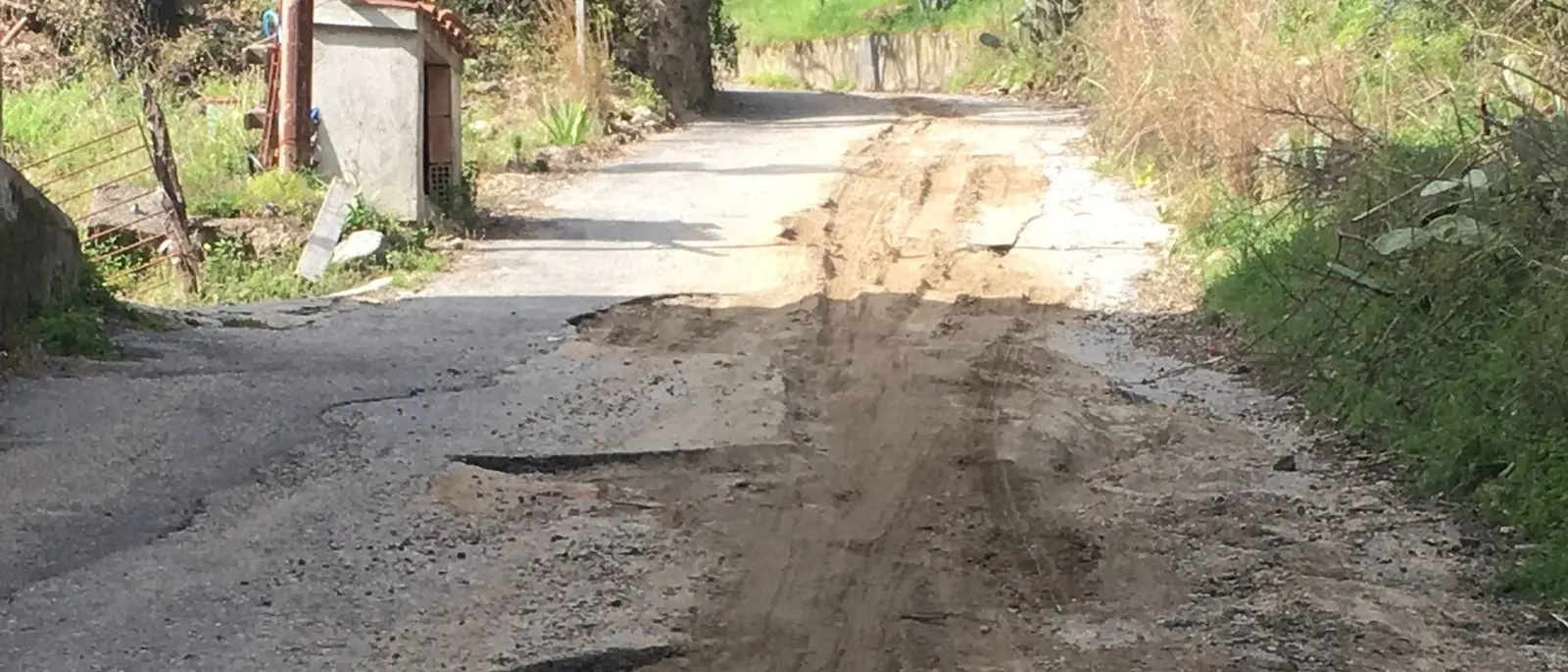 Pizzoni: fra viabilità al collasso e problemi nel paese irrisolti