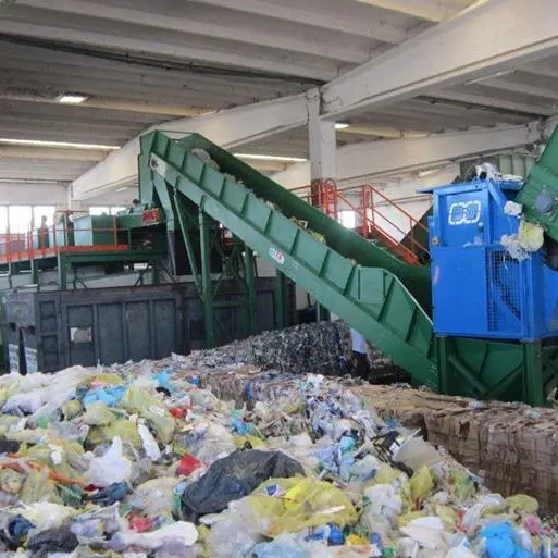 Rifiuti, in Calabria molti Comuni non comunicano i dati: nel Vibonese «impennata» della differenziata