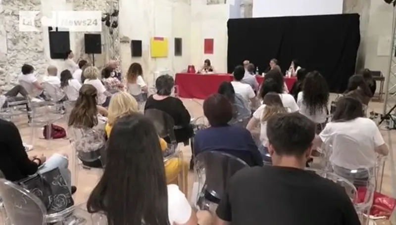Festival dei 5 colori, a Tropea si parla di salute e alimentazione: premio a Piero Angela