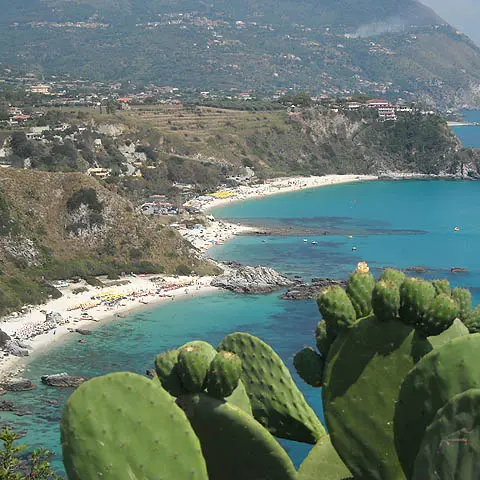 Capo Vaticano: l’idea di una nuova frazione, fra slogan e coup de theatre
