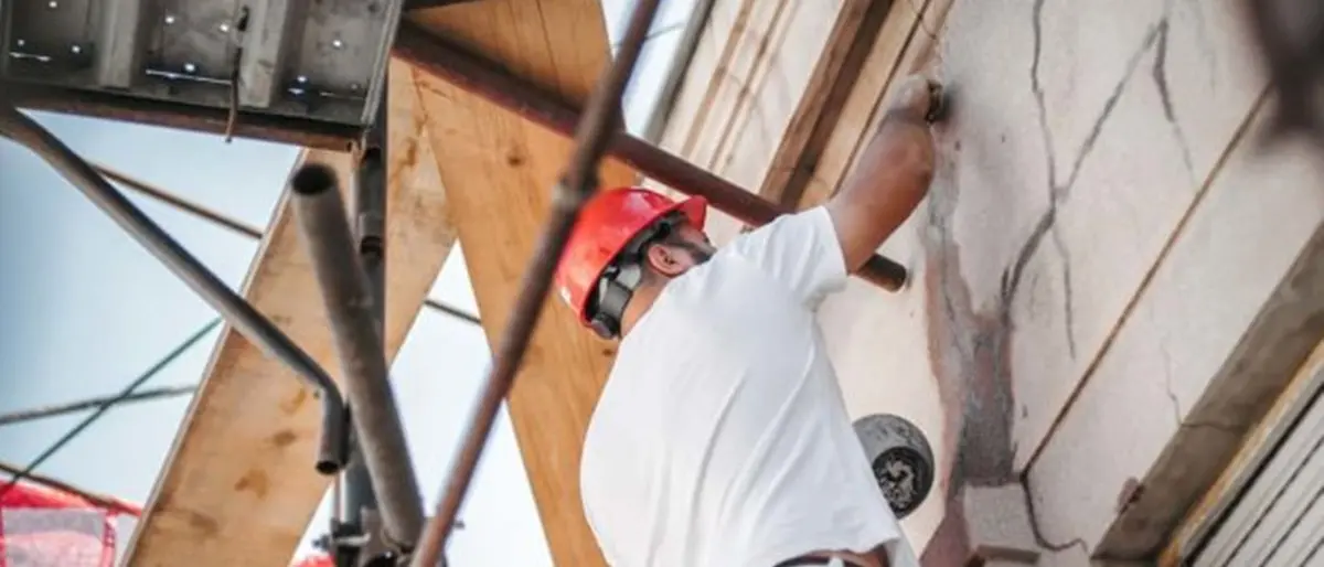 Vibo: vuole ristrutturare casa con il bonus del 110%, ma al Comune non trovano i documenti… e non solo