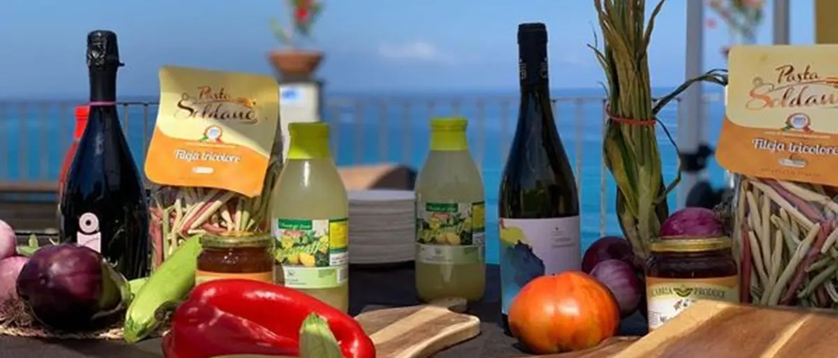 Il Gal Terre Vibonesi al Festival dei 5 Colori di Tropea: stand e prodotti tipici