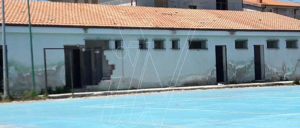 Campetto polisportivo a San Costantino: «E’ sempre più emergenza degrado»