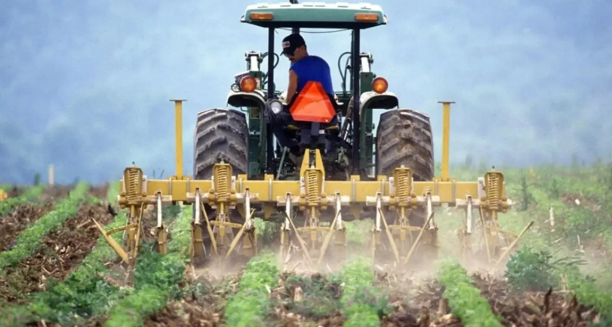Con il taglio dei fondi Pac l’Italia rischia di perdere 5 miliardi. Calabria tra le regioni più penalizzate: a rischio 65mila aziende\n