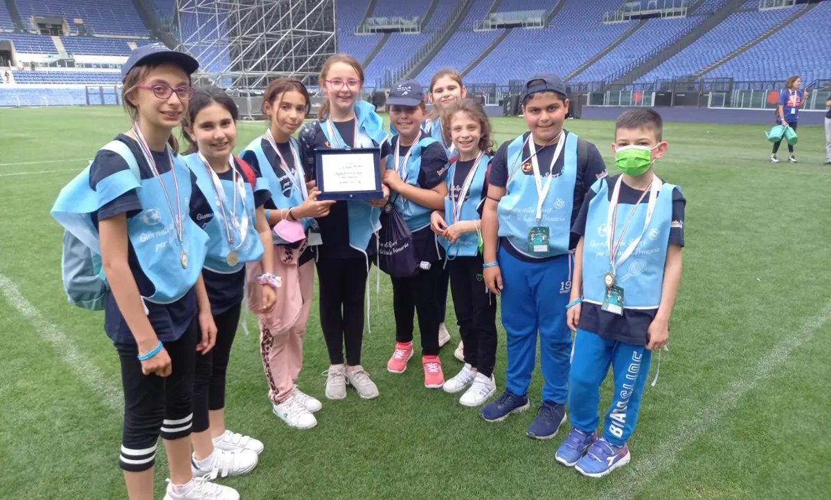 La scuola di Maierato vince un progetto nazionale e vola allo stadio Olimpico di Roma - Foto