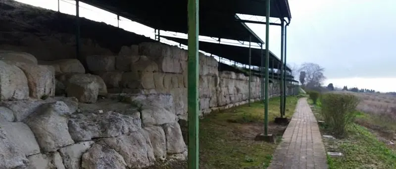 Vibo, il Comune cerca volontari a cui affidare la gestione del Parco archeologico Hipponion