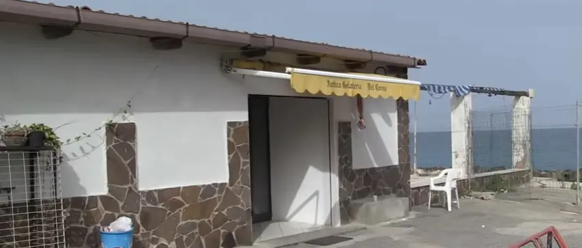 Ex collaboratore di giustizia sfrattato: dalla casa del boss alla via abitata da esponenti dei clan