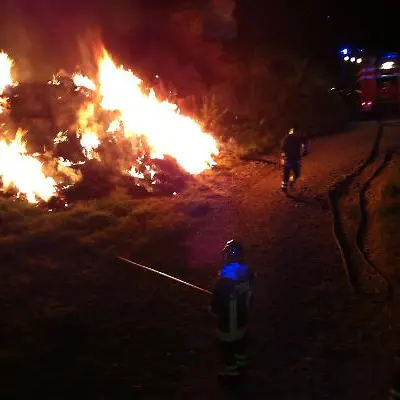 Vasto incendio in una campagna del Vibonese provoca una vittima (VIDEO)