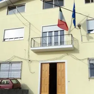 Comune di Joppolo: l’opposizione consiliare invoca il dissesto finanziario