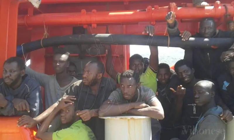 Migranti: previsto per sabato un nuovo sbarco nel porto di Vibo Marina
