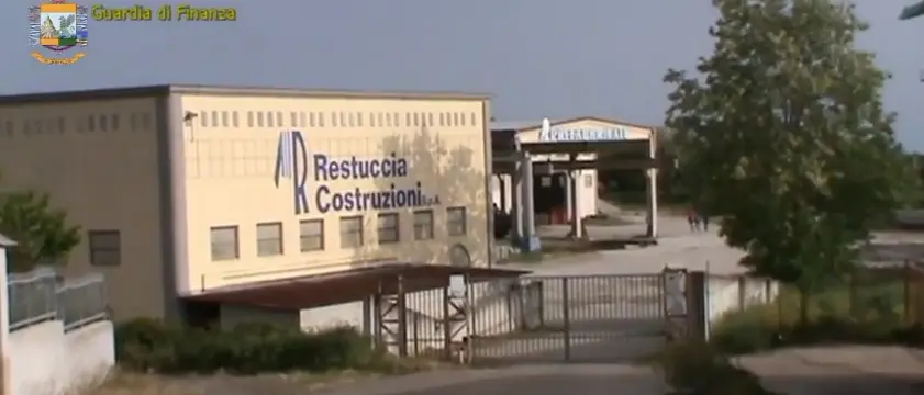 Rapporti Angelo Restuccia-Elio Costa, il Meetup: “Il sindaco di Vibo chiarisca”