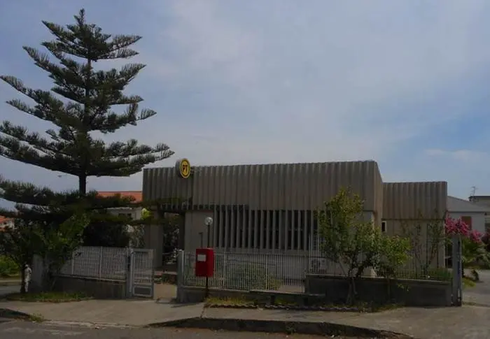 L'Ufficio postale chiude per lavori, disagi per i cittadini a Briatico