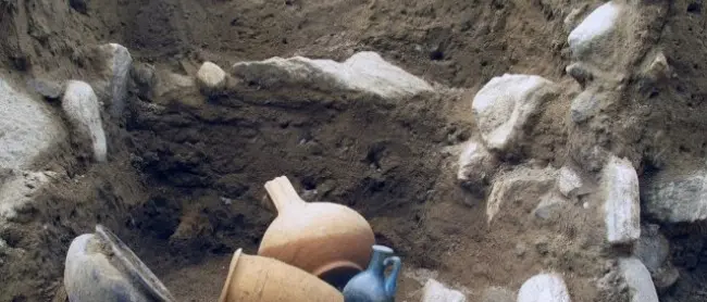 Traffico di reperti archeologici a Vibo: pm chiede processo per 11 indagati