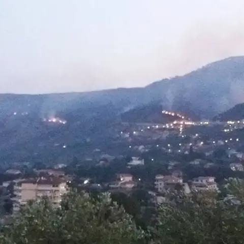 Capo Vaticano, Joppolo e Monte Poro a fuoco per tutta la notte