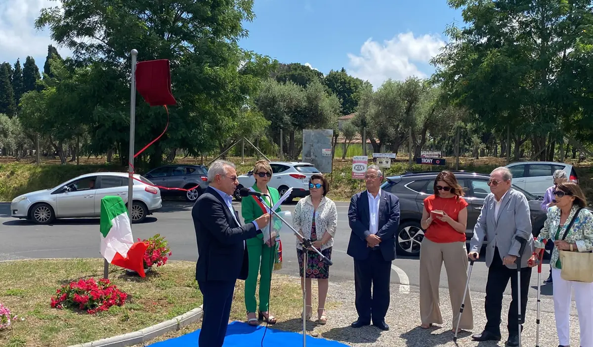 Vibo: intitolata una strada alla memoria di Francesco Mignolo