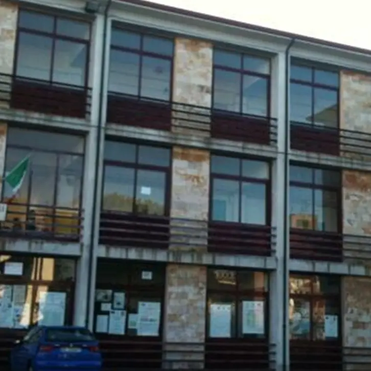 Scuole: «Nel patto per la città si abbattono i fitti ma si spostano le classi negli edifici privati»