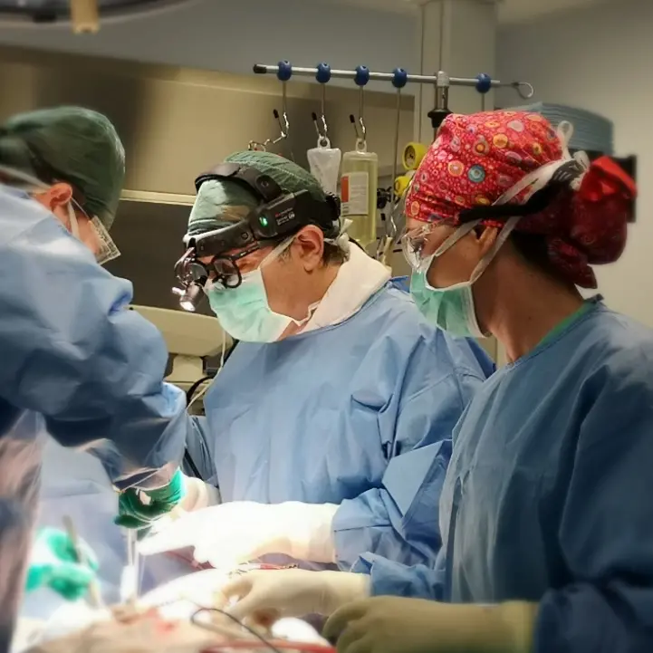 Eccezionale intervento chirurgico a Reggio salva un giovane vibonese