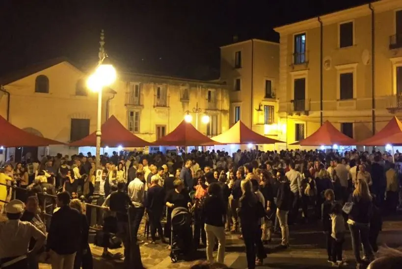 VicolidiVini, torna questa sera nel centro storico di Vibo l'atteso appuntamento -Video