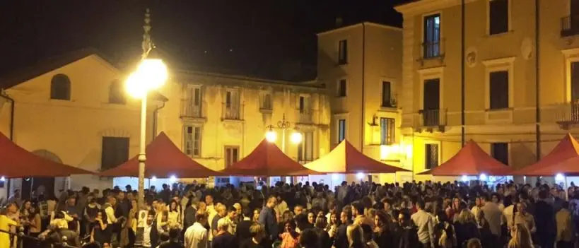 VicolidiVini, torna questa sera nel centro storico di Vibo l'atteso appuntamento -Video