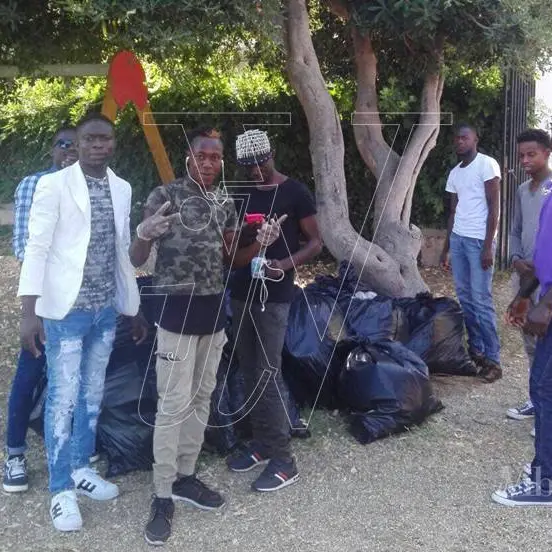 Integrazione, a Tropea migranti impegnati nella Giornata ecologica