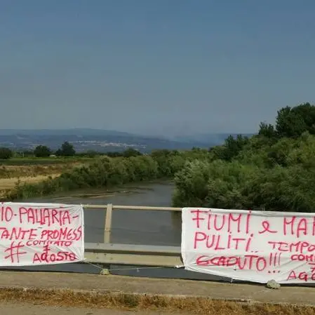 Stato del mare e del fiume Mesima a Nicotera, il “Comitato 7 agosto” alza la voce (VIDEO)