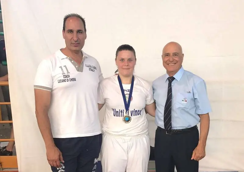 Karate, la vibonese Viola Zangara argento agli “Open di Sicilia”