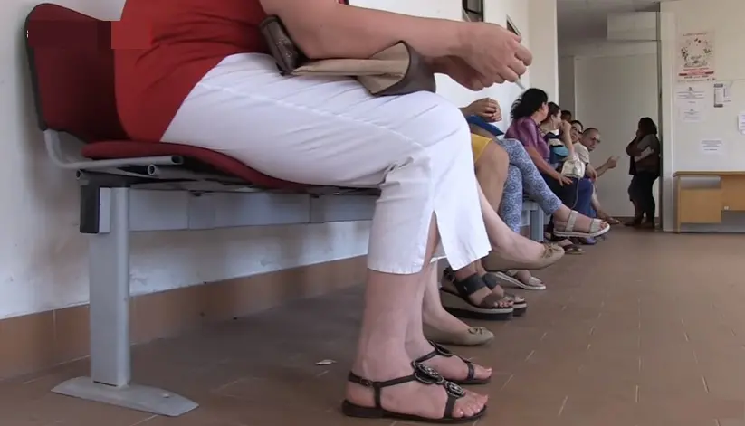 Il Centro per l'impiego di Vibo tra disservizi, sporcizia e stipendi non pagati (VIDEO)