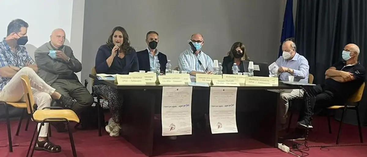 Al “Capialbi” di Vibo ipotesi di curricolo e formazione, Dalila Nesci: «Investire nell’istruzione»