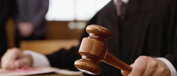 Sparatoria a San Gregorio: «Non ti uccido solo perché mi dispiace per i tuoi figli». Va ai domiciliari l'uomo arrestato dopo essersi costituito