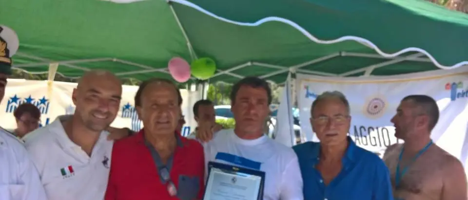 Stromboli-Tropea a nuoto: l’impresa di Vincenzo Notarianni (VIDEO)