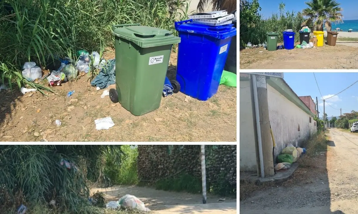 Briatico, rifiuti abbandonati per strada e a ridosso della spiaggia