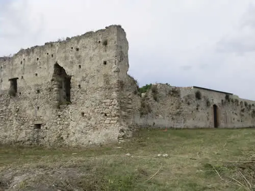 Mileto: il Parco archeologico medievale nel mirino dei ricercatori di monete antiche