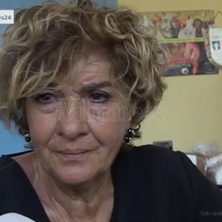 Vibo Marina, la preside Salvia va in pensione: «Continuerò a dedicare la mia vita alla scuola»