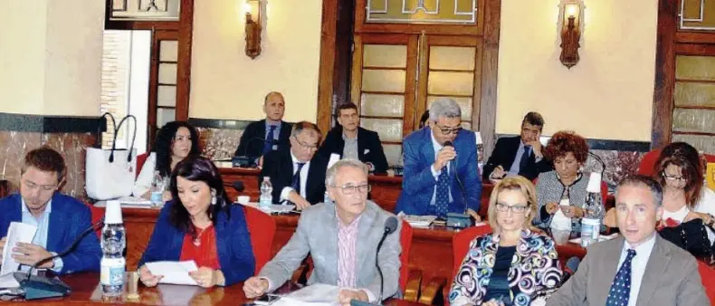 Mancata Giunta a 10 a Vibo, “Liberamente” rivendica il risultato e attacca gli alleati