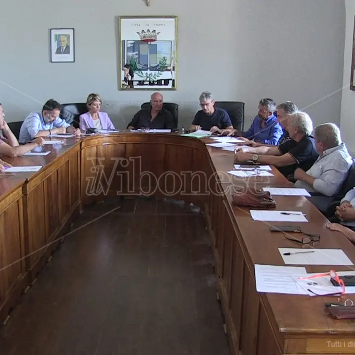 Tropea, prima riunione del Consorzio Costa degli Dei: «Straordinario strumento di sviluppo» -Video