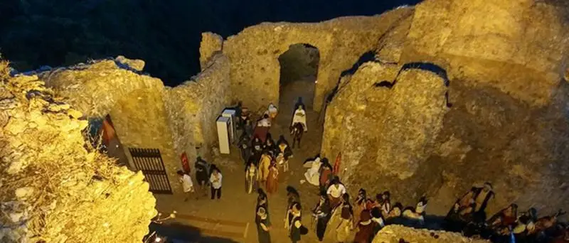 Grande successo per la rievocazione storica la “Castellana di Arena”