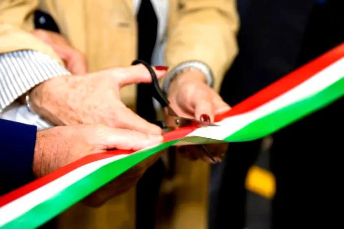 “Sogni e segni”, a Briatico s'inaugura piazza Marconi