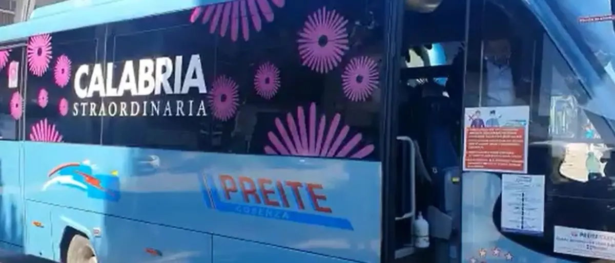 Ecco i nuovi bus di Calabria Straordinaria per collegare aeroporto e Costa degli dei
