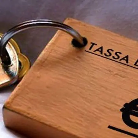 <p>Vibo, tassa di soggiorno non versata: avvisi di accertamento e sanzioni per oltre 130 strutture ricettive</p>
