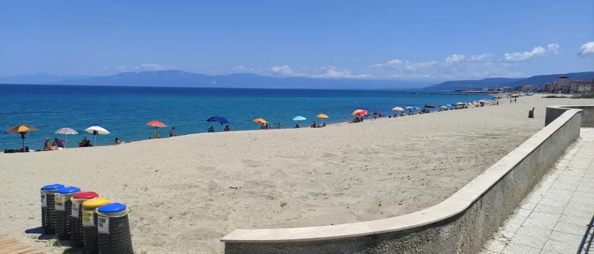 Pulizia delle spiagge, al via questa mattina gli interventi da Bivona a Trainiti