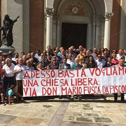 La comunità si ribella al parroco, i fedeli di Piscopio dal vescovo Renzo