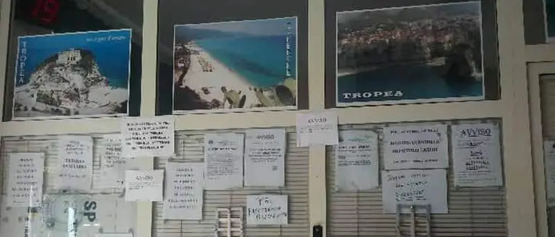 Ospedale di Tropea, ufficio ticket chiuso senza preavviso e utenti infuriati