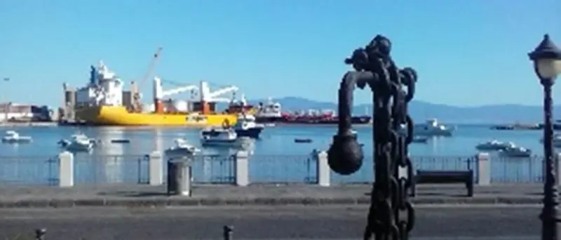 Da Vibo Marina imbarcati macchinari per la Corea del Sud