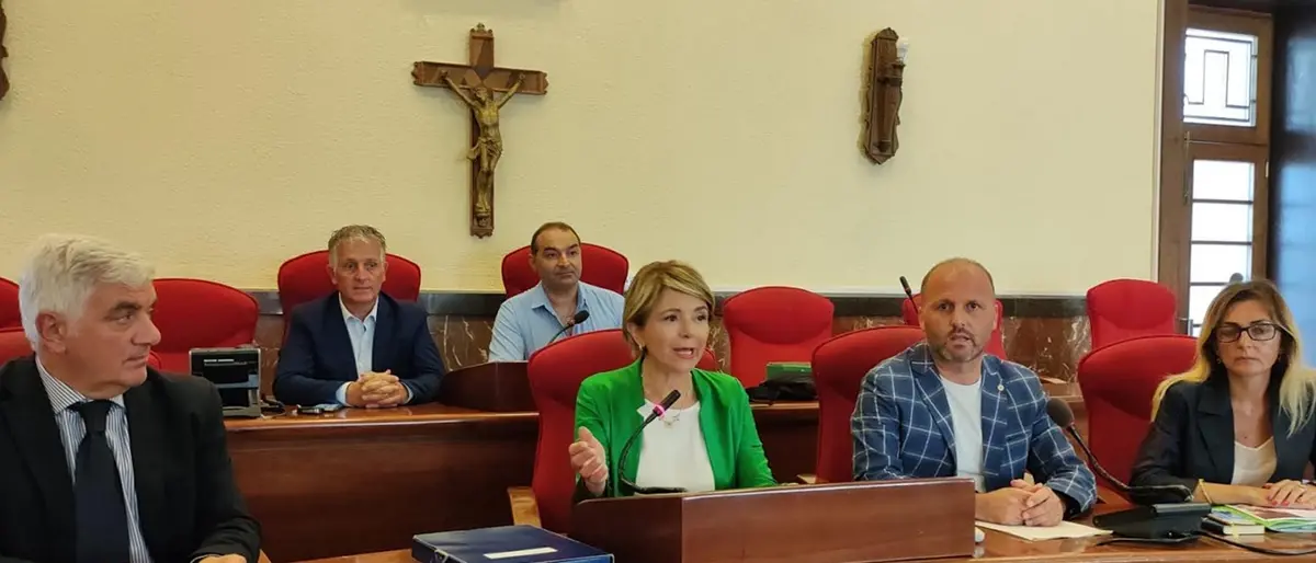 Vibo, presentato dal sindaco il cartellone degli eventi estivi