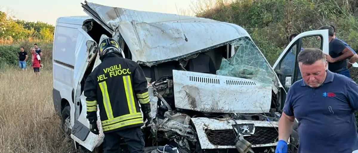 Nicotera, perde il controllo del mezzo e finisce in una scarpata: grave un 34enne