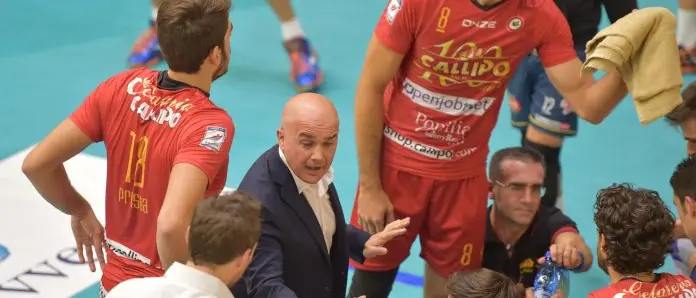 Pallavolo. Tonno Callipo, esordio da dimenticare