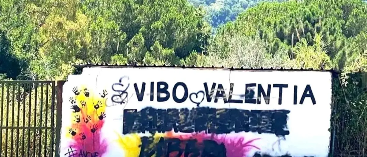 Murales imbrattato a Vibo Marina, anche la Pro loco esprime condanna