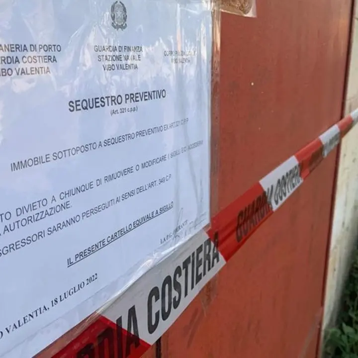 Vibo Marina: la Guardia Costiera sequestra due capannoni industriali