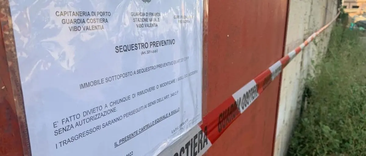 Vibo Marina: la Guardia Costiera sequestra due capannoni industriali